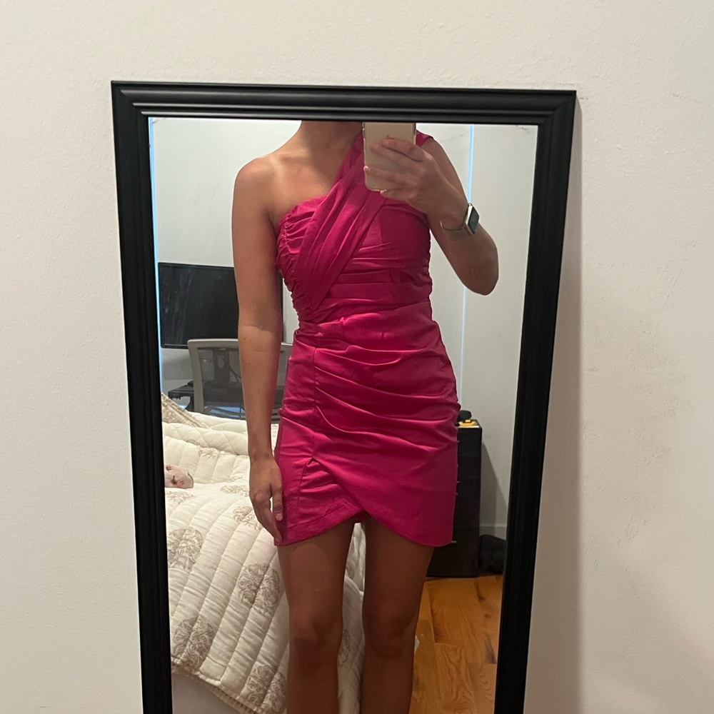 Pink mini dress. Worn once. Size Small